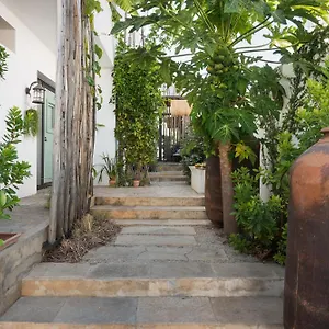Altanure Almatere - Food Forest Boutique Stay Hotel